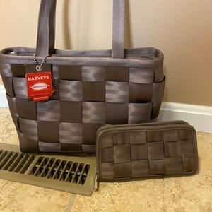 Harvey’s Original Medium Seatbelt Bag and Wallet